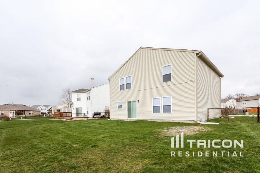 Building Photo - 2382 Westmere Dr