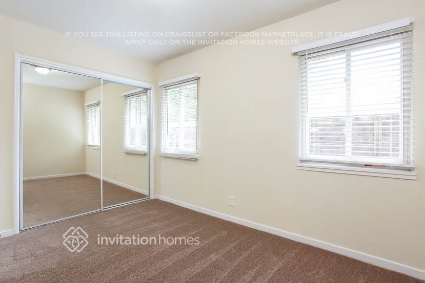 Building Photo - 1501 Clay St