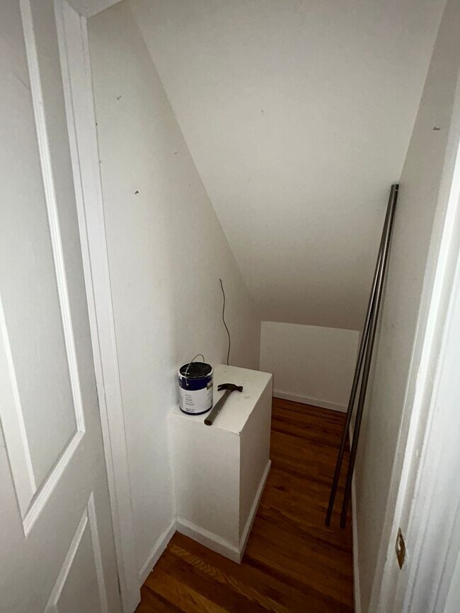 Building Photo - Cozy Home w/2 bath!