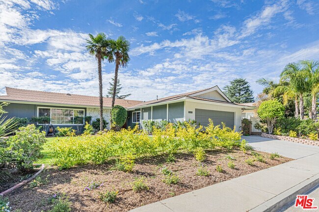 Building Photo - 2620 Sea Pine Ln