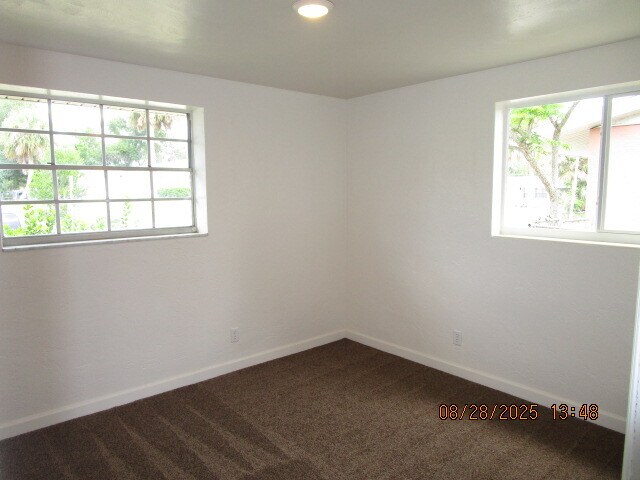 Building Photo - 1006 Continental Dr