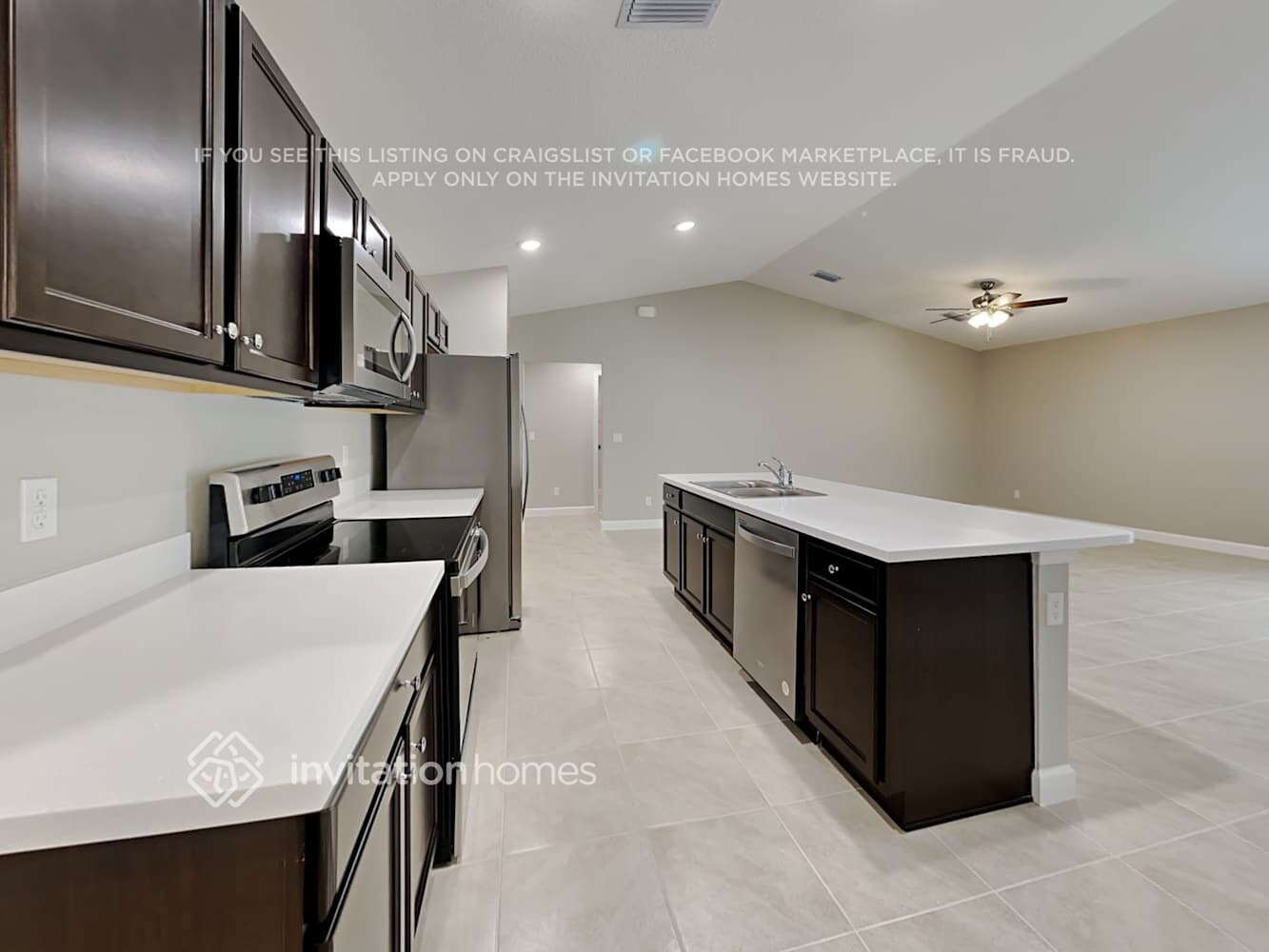 Building Photo - 1022 SW Alexandria Ave