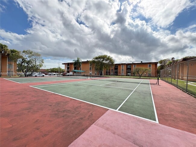 Building Photo - 9453 SW 76th St