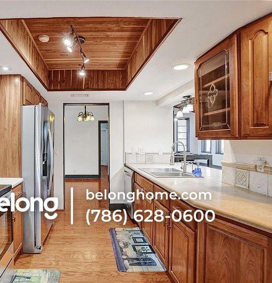 Building Photo - 5380 SW 8th Ct