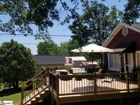 Building Photo - 720 S Howard Ave