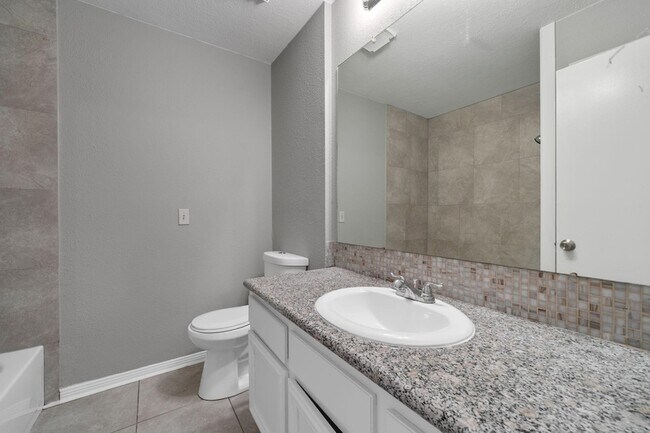 Building Photo - 8514 Deer Meadow Dr