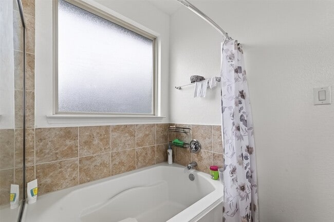 Building Photo - 6515 Sterling Shores Ln