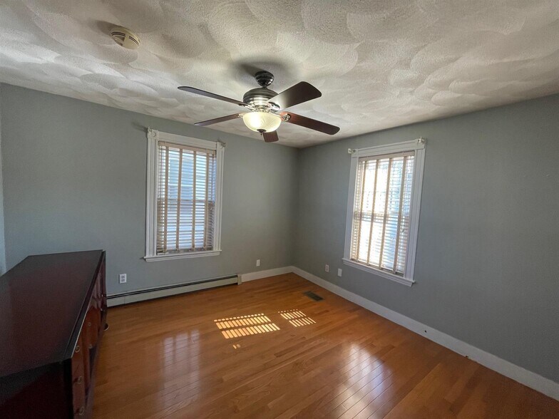 Building Photo - 112 Boston Ave