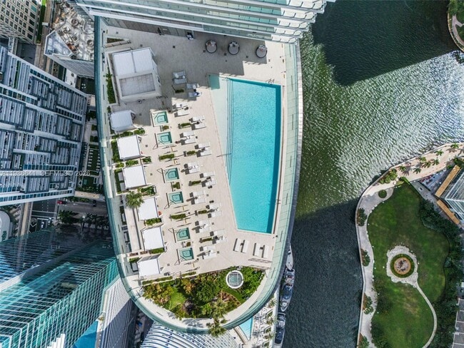 Building Photo - 300 Biscayne Blvd Way