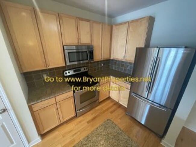 Building Photo - Bristol-West End