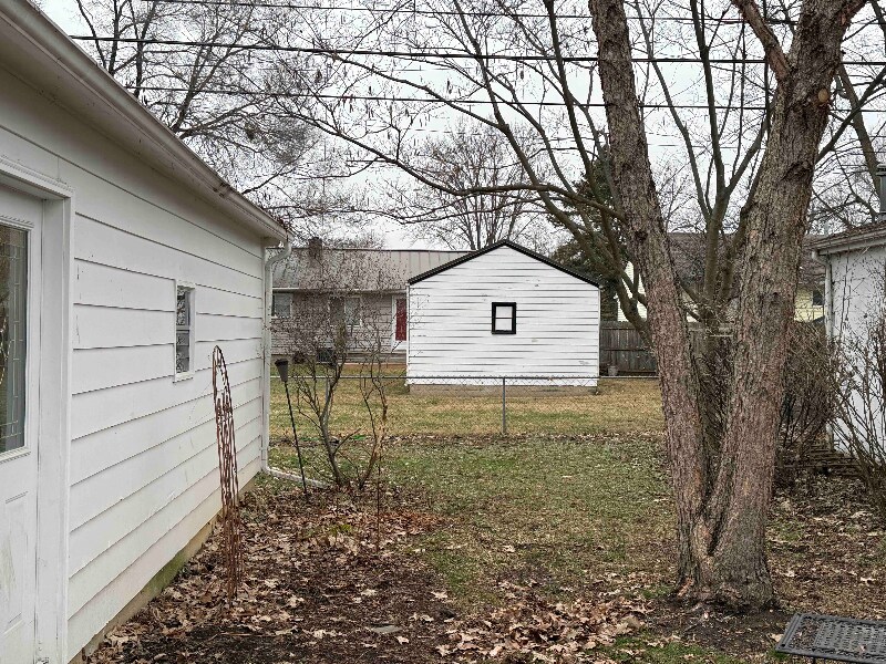 Building Photo - 320 Rosslyn Ave