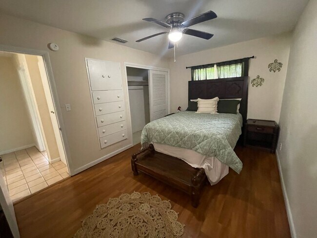 Building Photo - Updated 3BR/2BA Home in Dunnellon – Furnished Option & Extra Storage