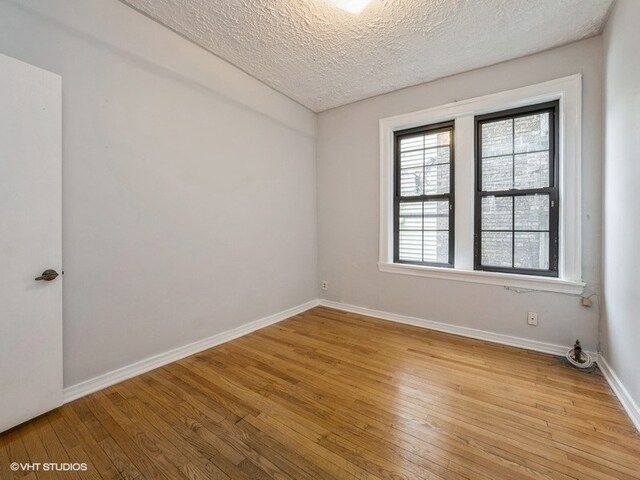 Building Photo - 1127 W Farwell Ave