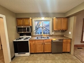 Building Photo - Single Family Home in Kasson, Mn