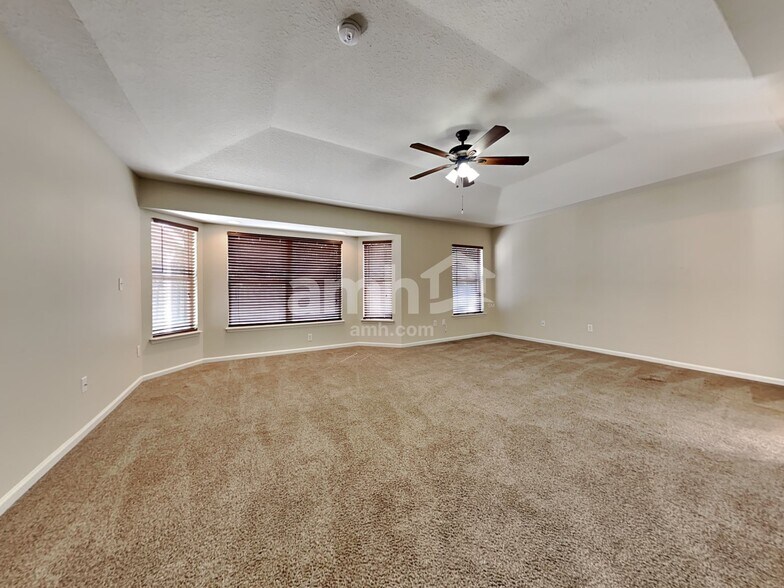 Building Photo - 86718 Cartesian Pointe Dr