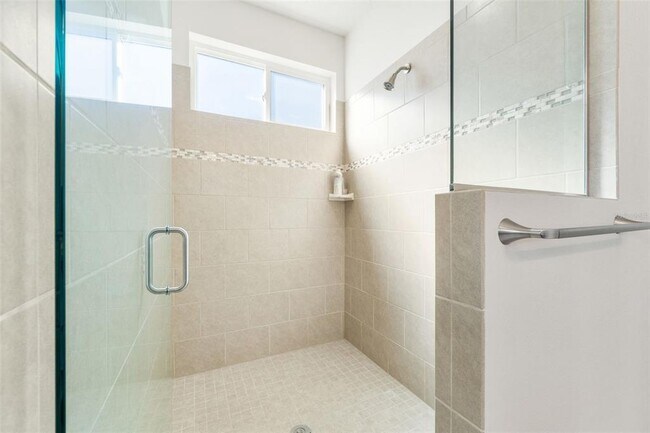 Building Photo - 2957 SW 118th Dr