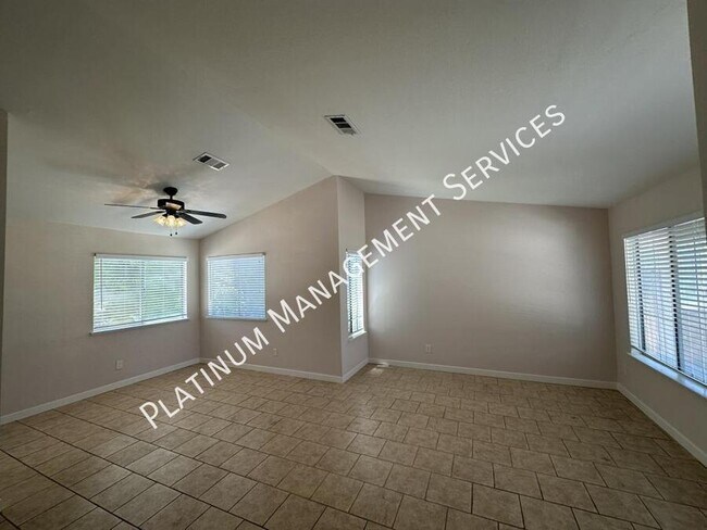 Building Photo - 3224 Ave J-2