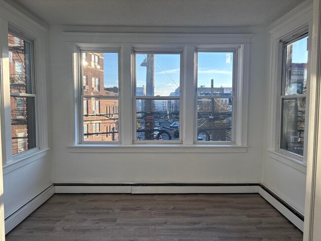 Building Photo - 222 66th St