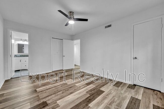 Building Photo - 2076 Montreat Cir