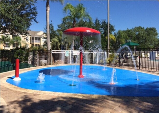Building Photo - 2314 Silver Palm Dr