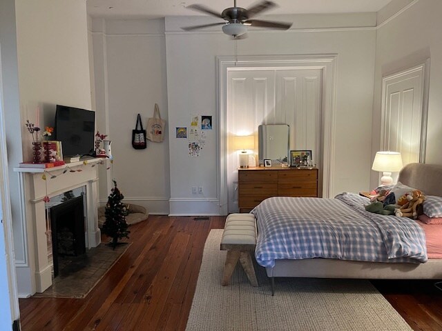 Building Photo - 215 W Gwinnett St