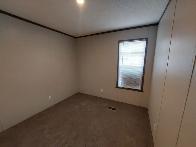 Building Photo - 99 Delta Dawn Dr