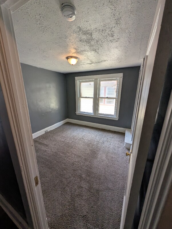 Building Photo - 4079 E 104th St