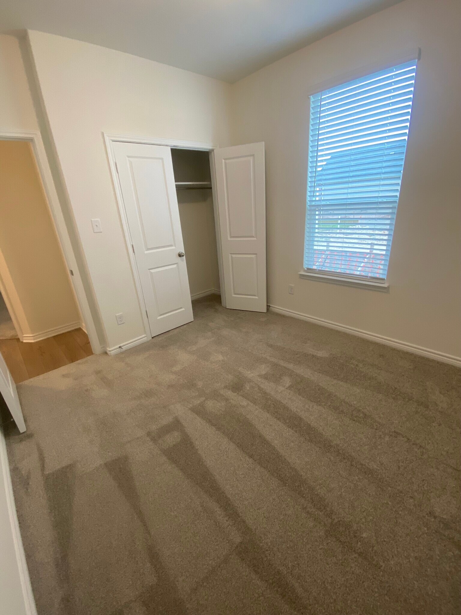 Building Photo - 440 Horizon Pointe