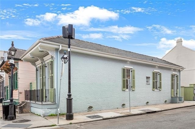 Building Photo - 1300 Chartres St