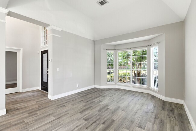 Building Photo - 6231 Presidio Canyon Dr