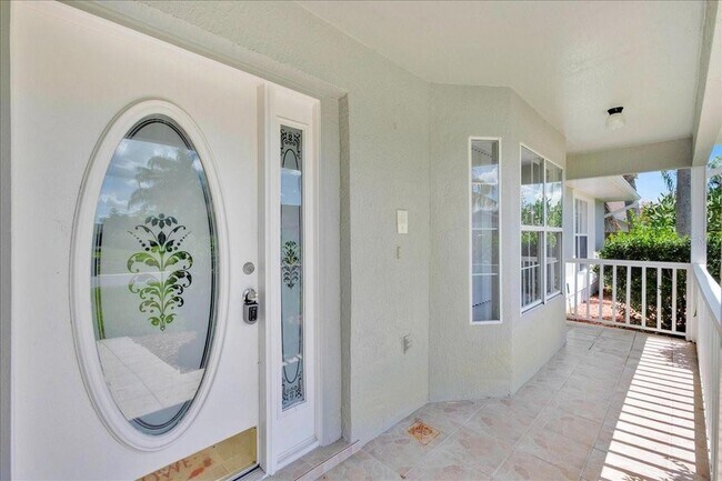 Building Photo - 112 Azalea Dr