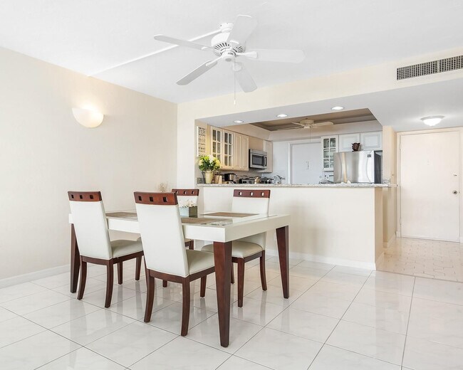 Building Photo - 1400 S Ocean Dr