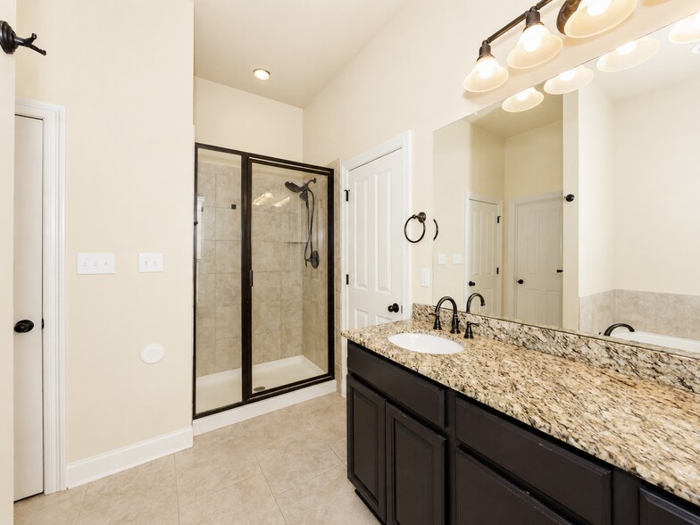 Building Photo - 37436 Amalfi Dr