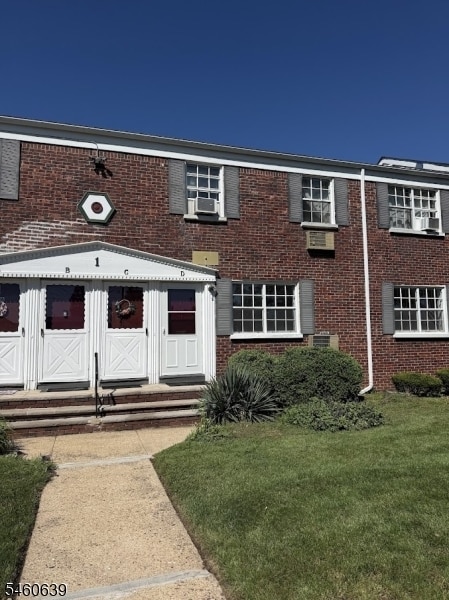 Building Photo - 1B Colfax Manor