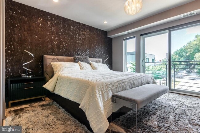 Building Photo - 1631 Montello Ave NE