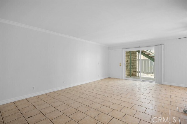 Building Photo - 121 Sinclair Ave