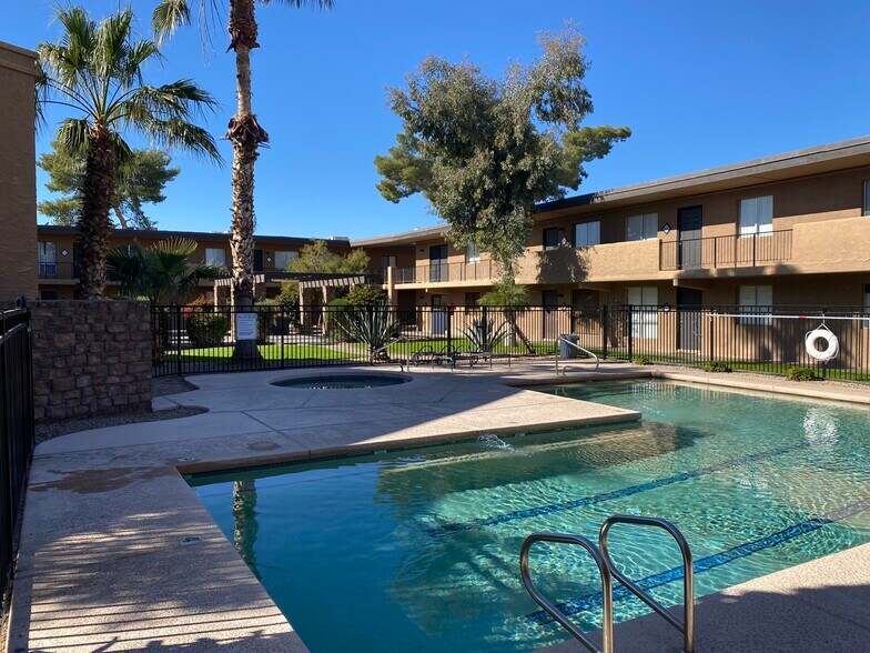 Building Photo - 7110 E Continental Dr