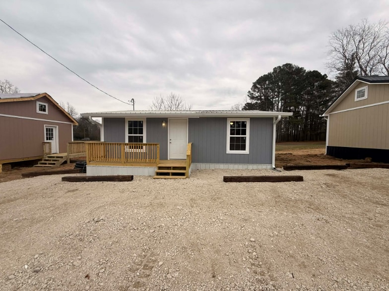 Building Photo - 4455 Friendship Rd