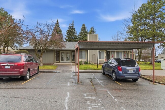 Building Photo - 6121 E 6th Ave