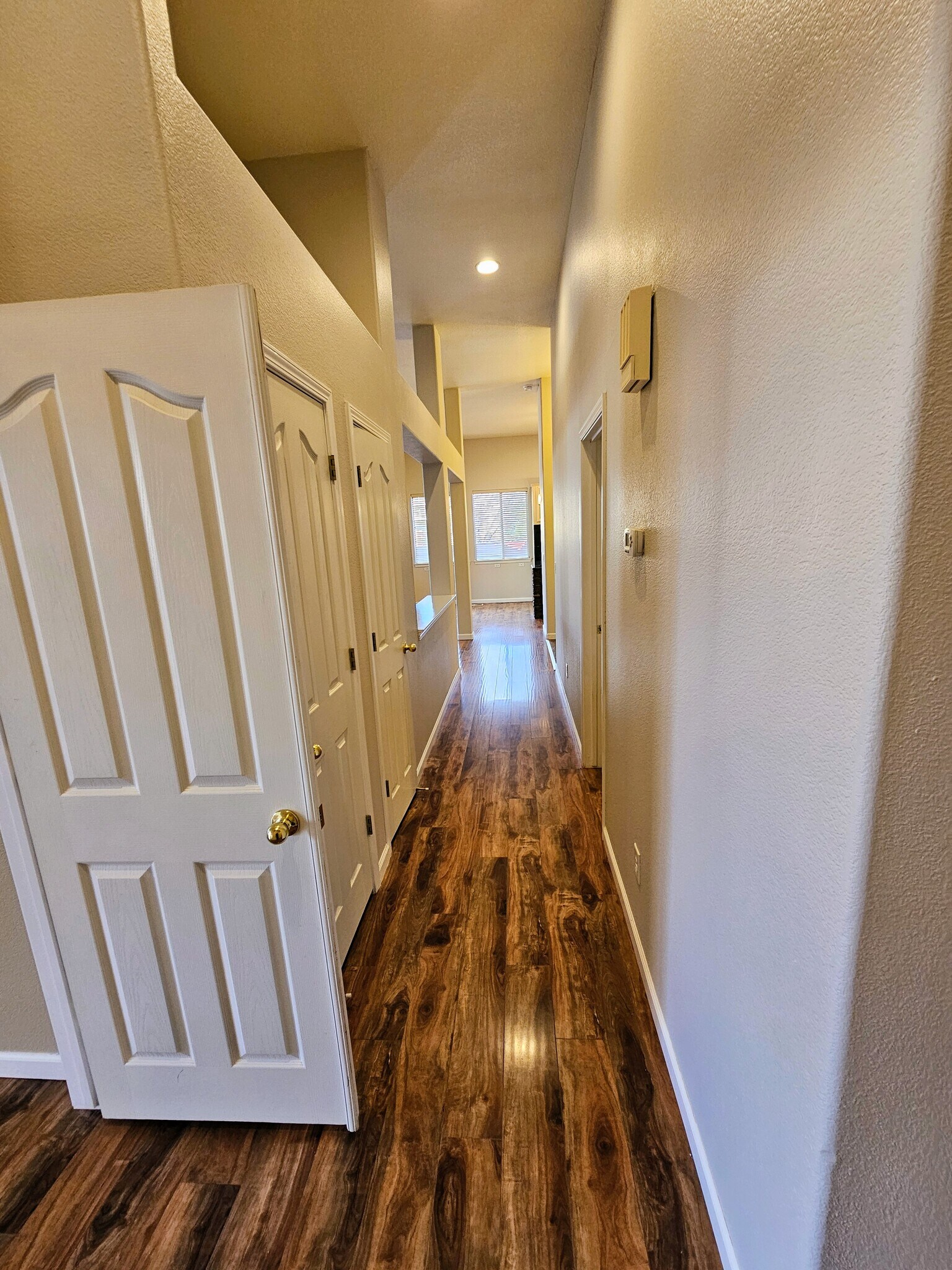 Building Photo - 8713 Spinner Ct