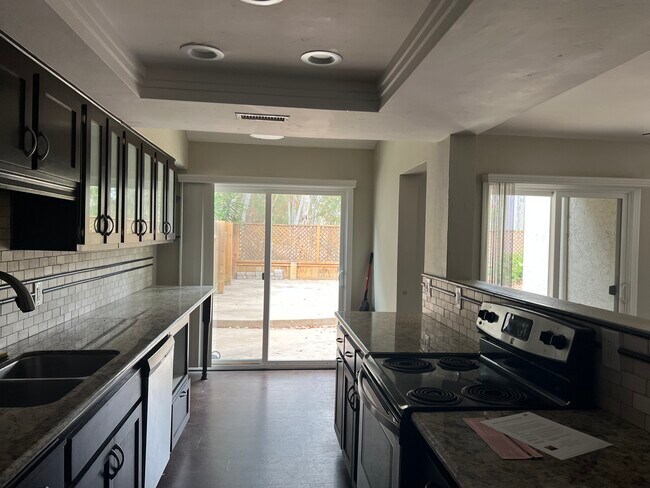kitchen - 10709 Portobelo Dr