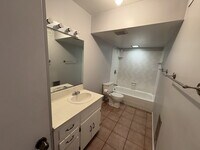 Building Photo - 2 Bed, 2 Bath  *GET YOUR FIRST MONTH FREE*