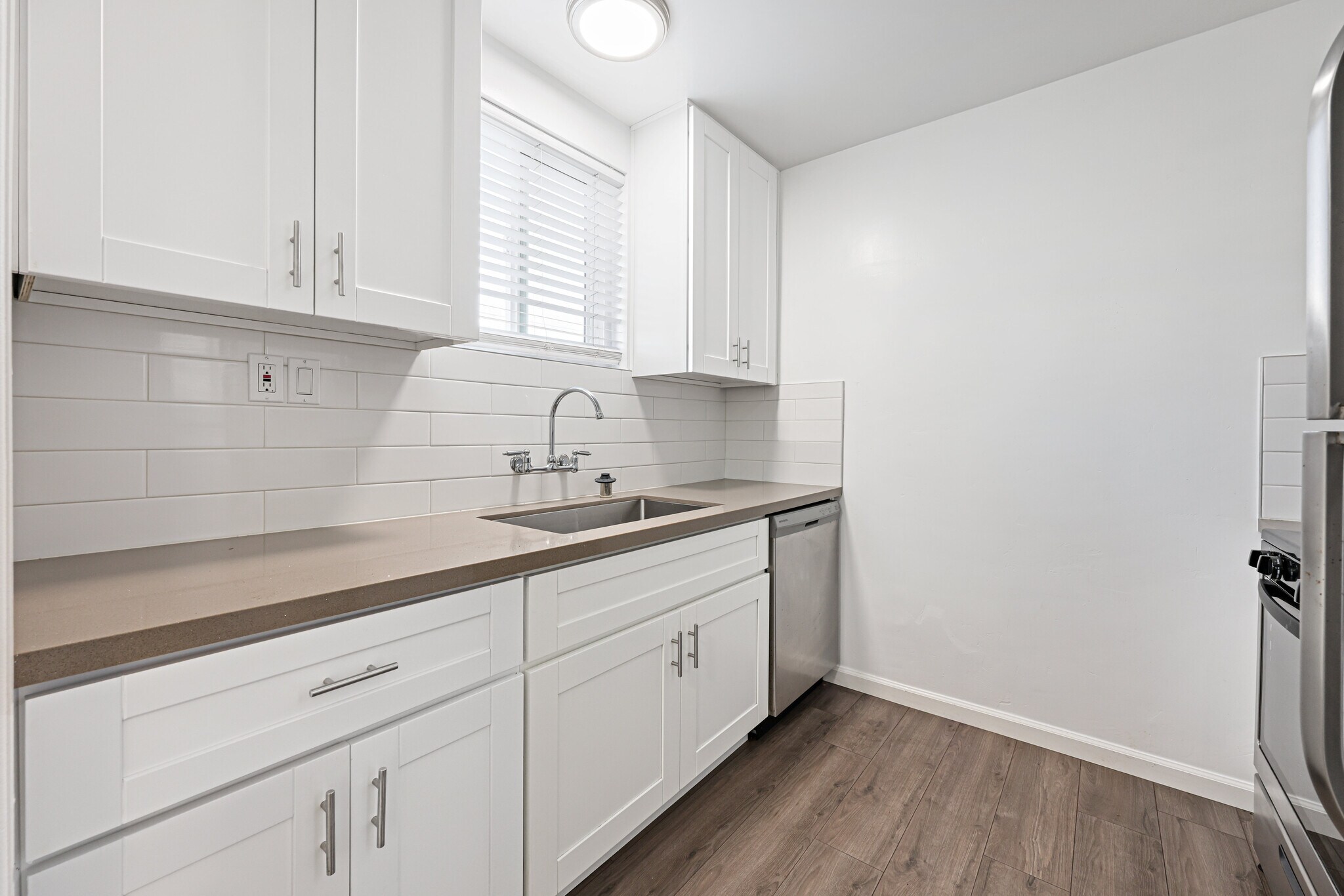 Kitchen Photo 2 - 278 Ash Ave