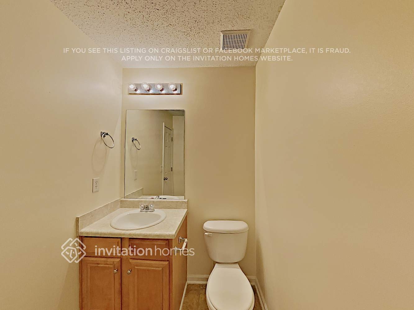 Building Photo - 1457 St George Pl