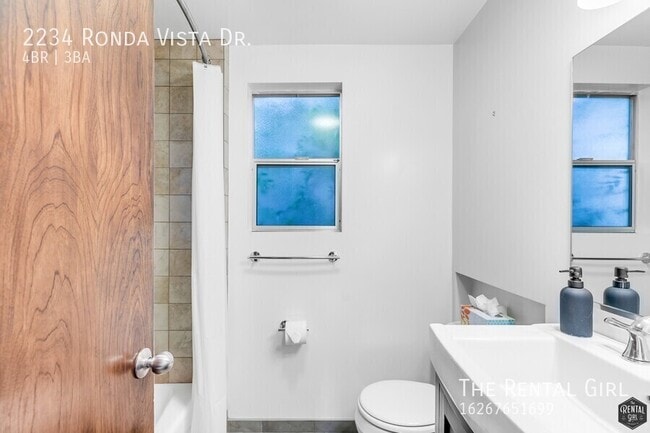 Building Photo - 2234 Ronda Vista Dr