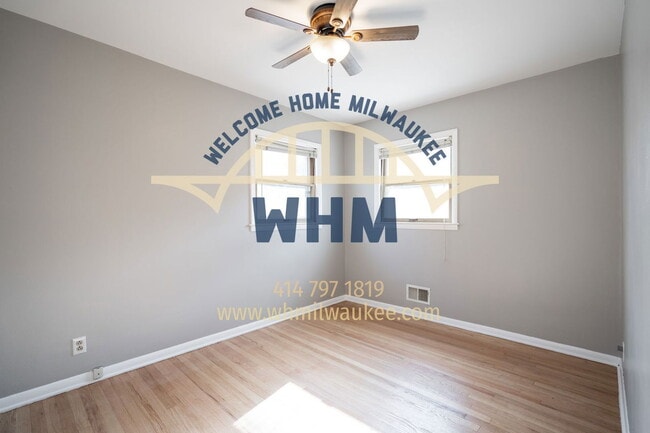 Building Photo - 2526 S 96th St