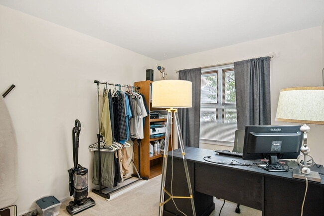 Building Photo - 103 N Bennett St