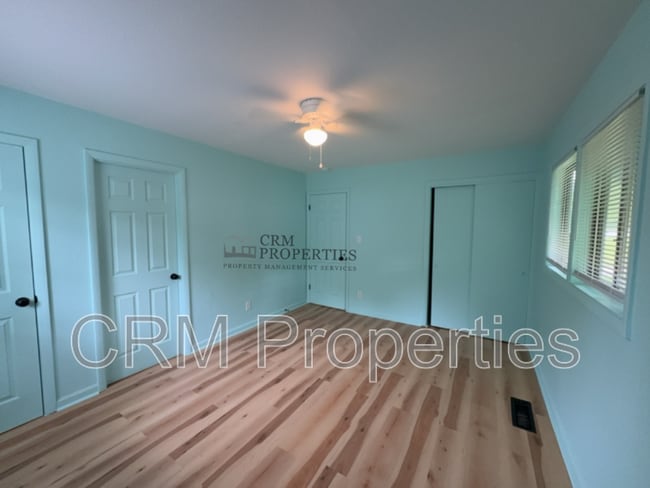 Building Photo - 5109 Mohawk Dr