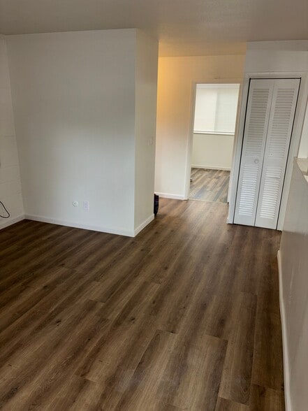 Building Photo - 369 Fairway S