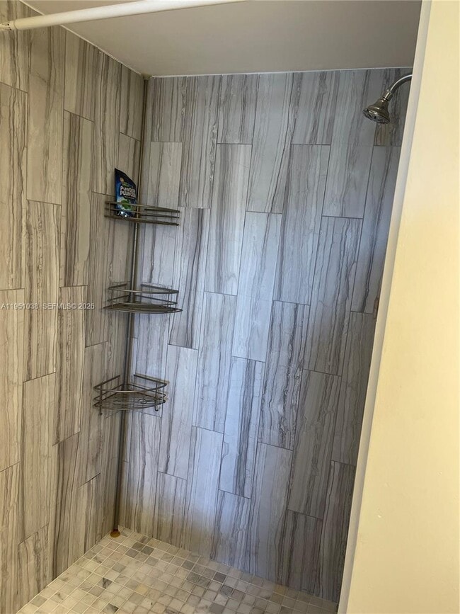 Building Photo - 8285 Sunrise Lakes Blvd